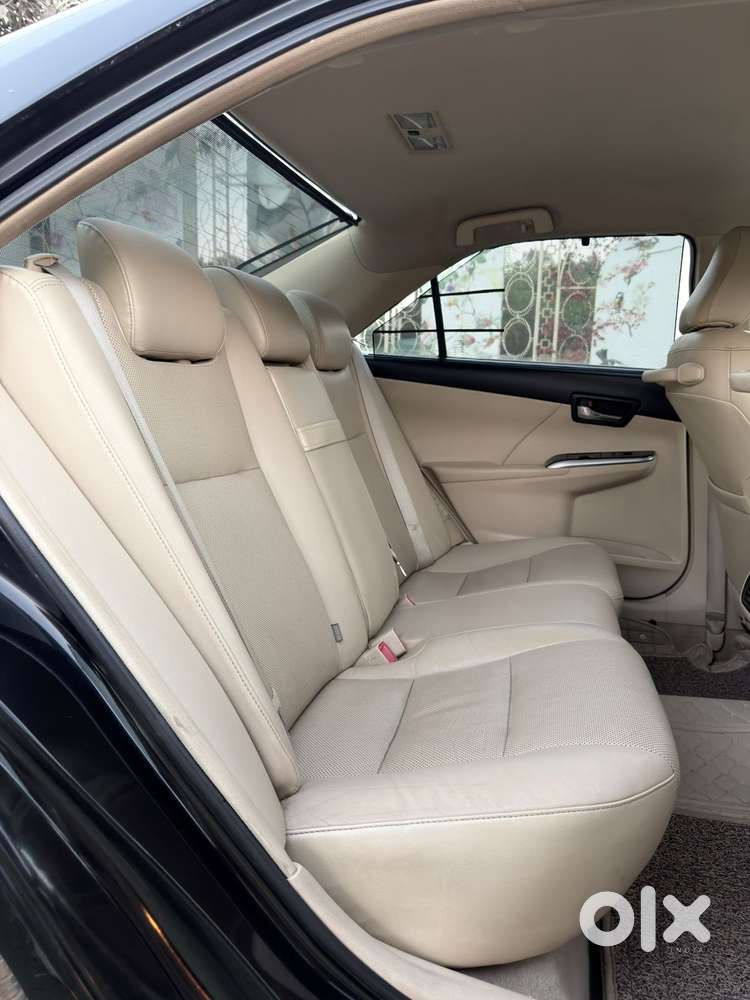 Toyota Camry 2.5 Hybrid, 2016, Cng & Hybrids