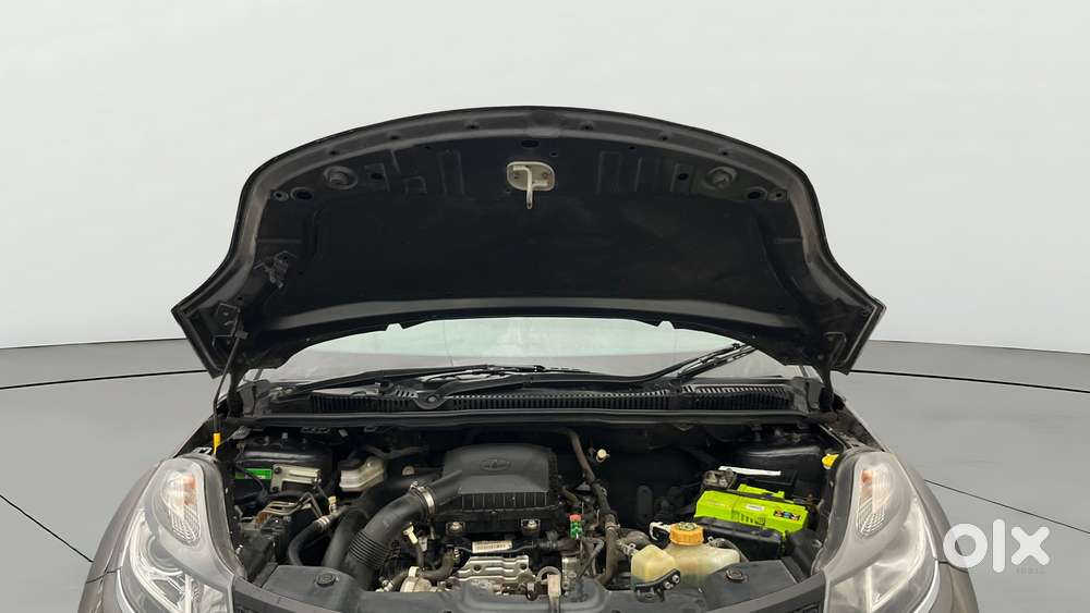 Tata Nexon 1.2 Revotron Xza Plus, 2018, Petrol