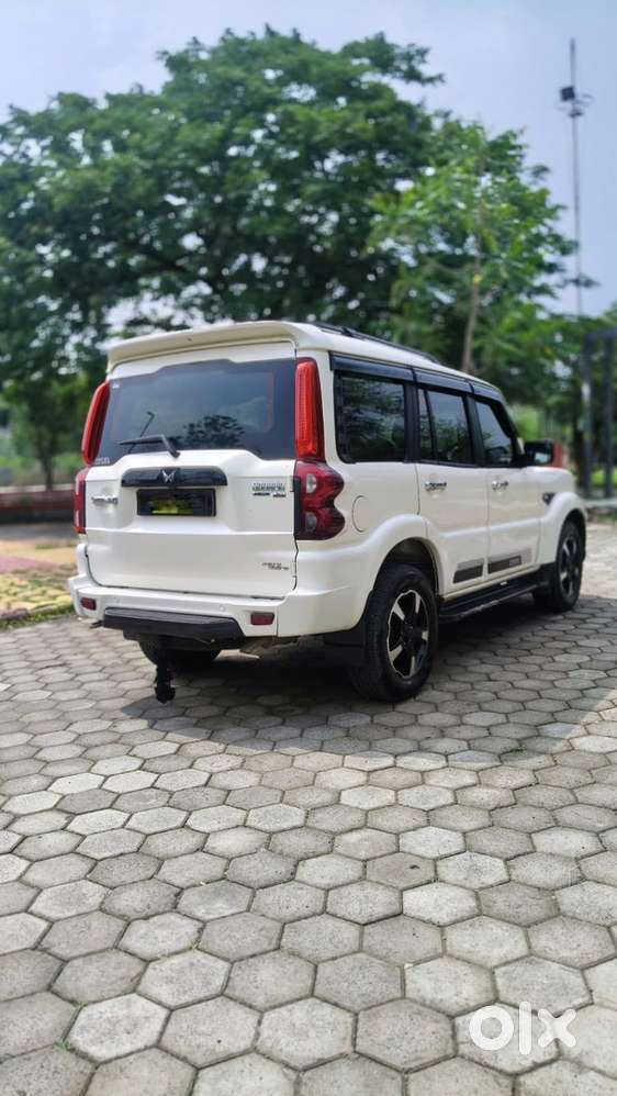 Mahindra Scorpio Classic 2023