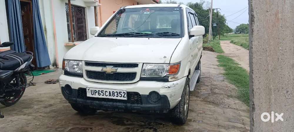 Chevrolet Tavera Neo 2015 Diesel 165 Km Driven