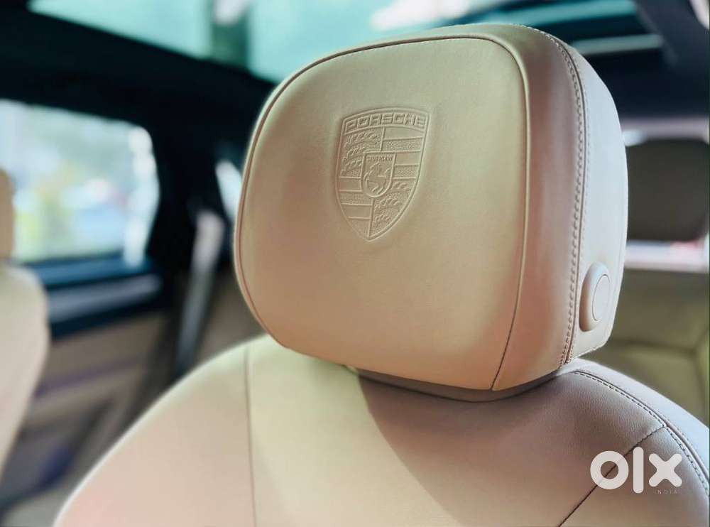 Porsche Cayenne Platinum Edition, 2023, Petrol