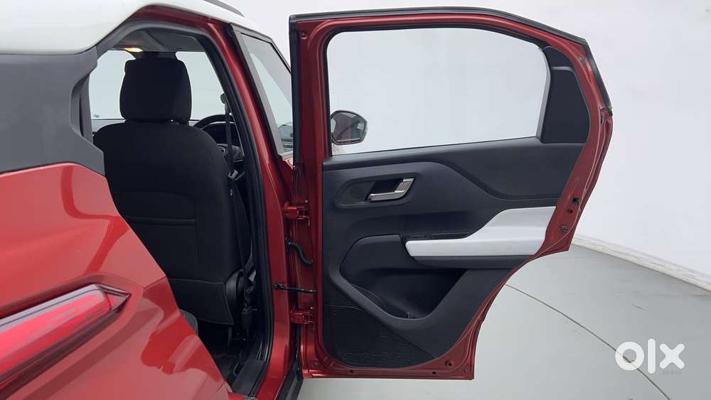 Tata Punch 1.2 Revotron Creative Amt Dual Tone, 2022, Petrol