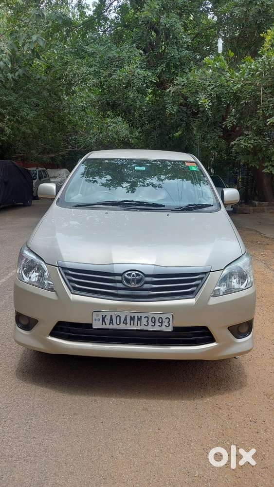 Toyota Innova 2.5 G (diesel) 7 Seater Bs Iv, 2013, Diesel