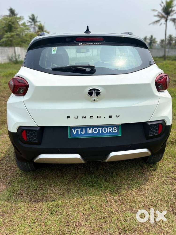 Tata Punch Ev Empowered Plus Lr, 2024, Electric