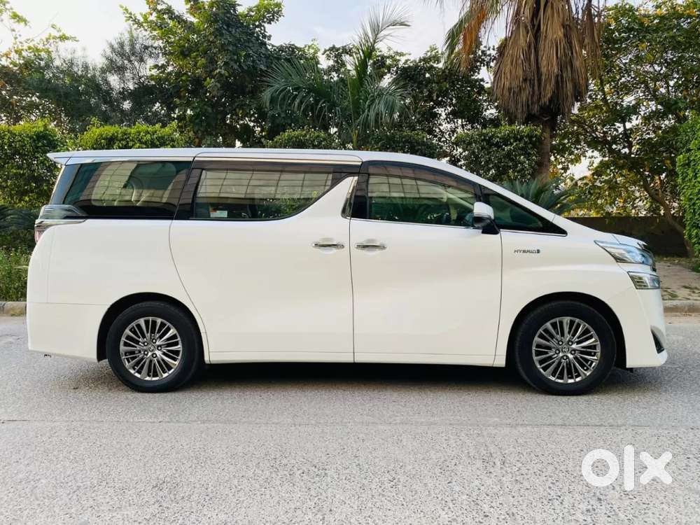 Toyota Vellfire, 2021, Petrol