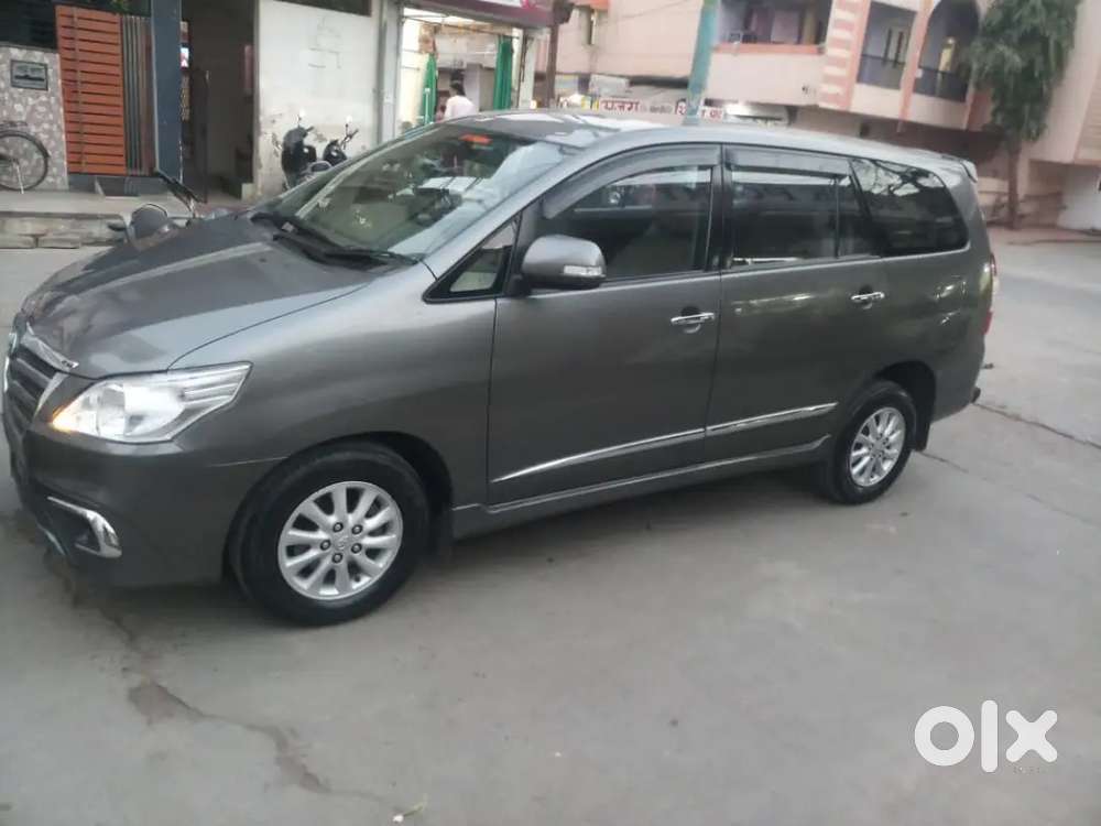 Toyota Innova 2014 Diesel 500000 Km Driven