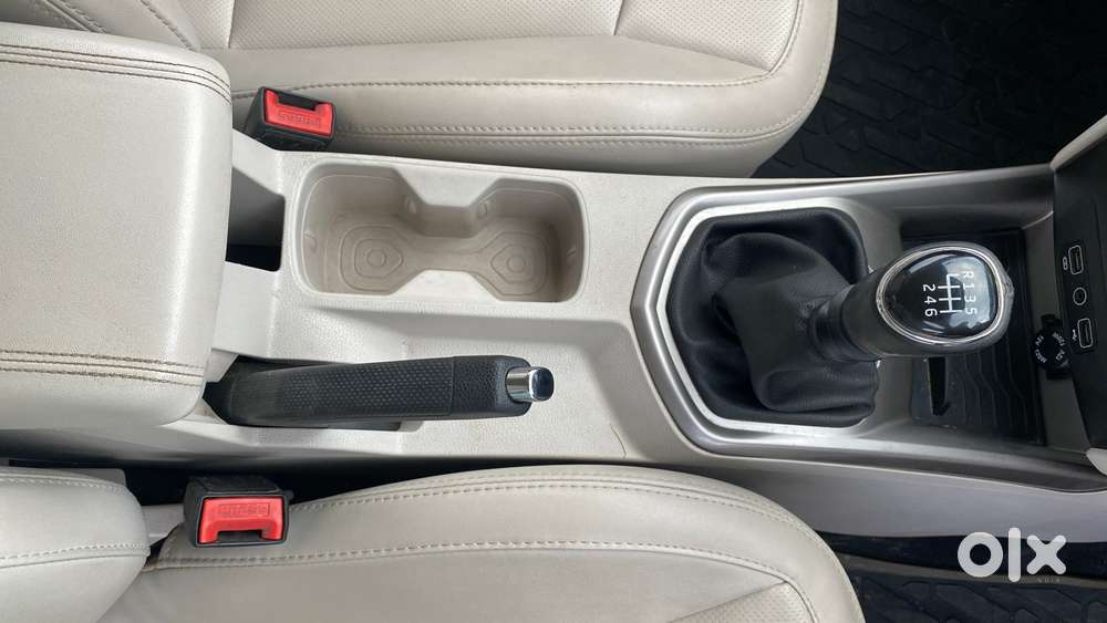 Mahindra Xuv300 W8 Option, 2020, Petrol