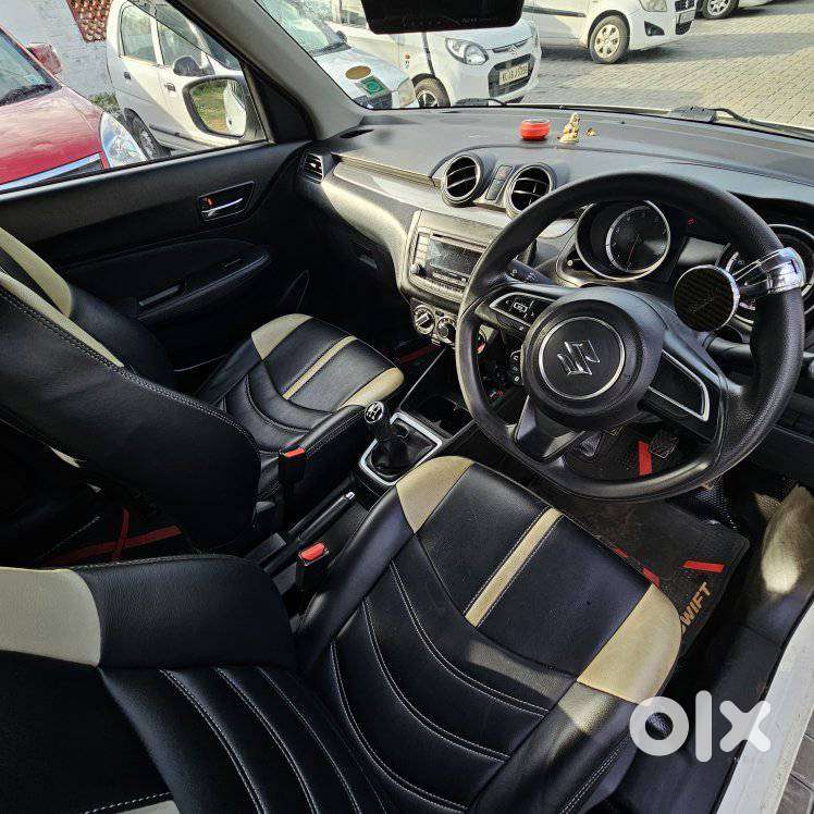 Maruti Suzuki Swift Vxi + Manual, 2018, Petrol