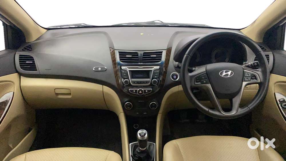 Hyundai Verna Fluidic 1.6 Vtvt Sx, 2015, Petrol