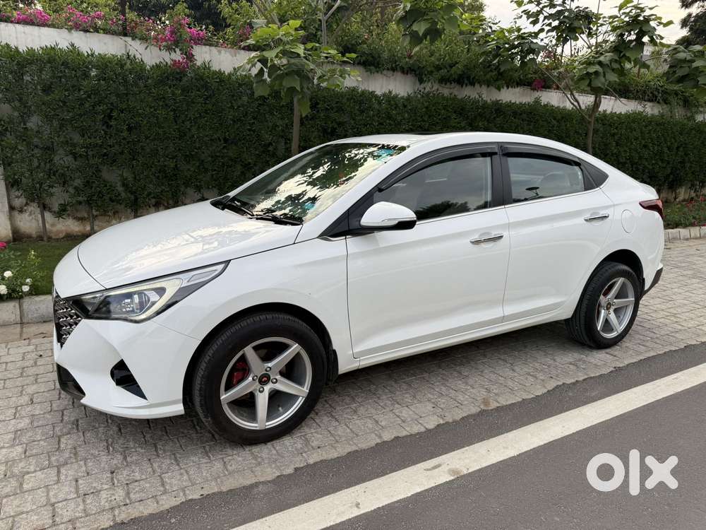 Hyundai Verna 1.5 Sx Vtvt, 2023, Petrol