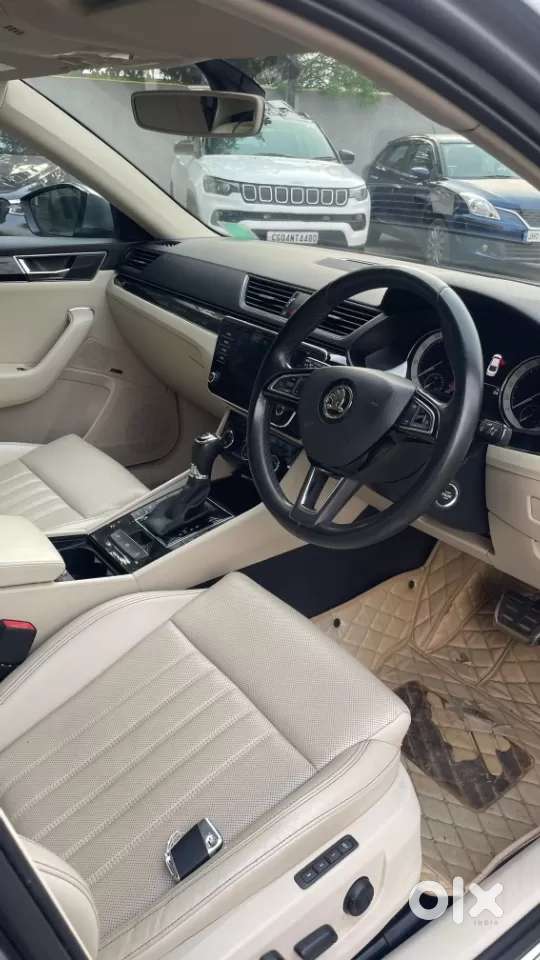 Skoda Superb 2.0 L&k Tsi At, 2020, Petrol