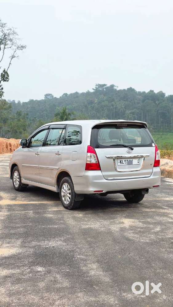 Toyota Innova 2.0 V, 2013, Diesel