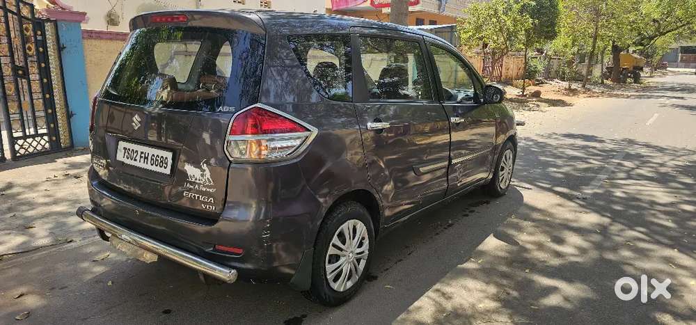 Maruti Suzuki Ertiga 2012