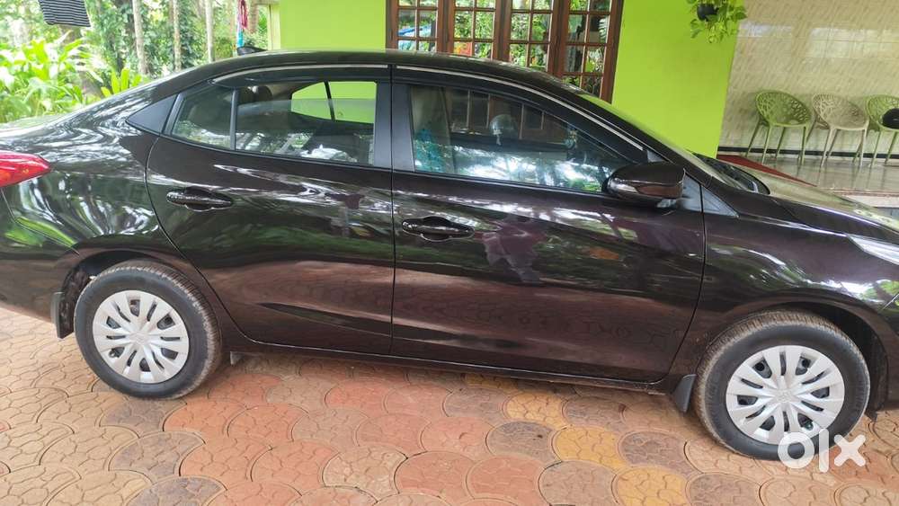 We’ll Maintained Vehicle. Zero Accident History. All Company Services