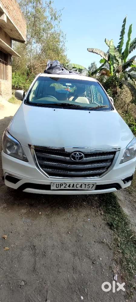 Toyota Innova 2012 Diesel 223000 Km Driven