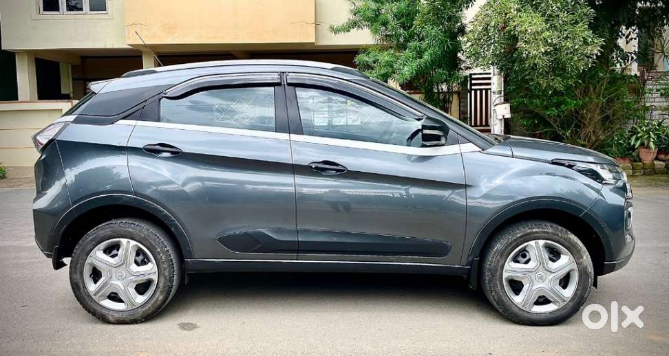 Tata Nexon 1.2 Revotron Xm Plus (s), 2020, Petrol