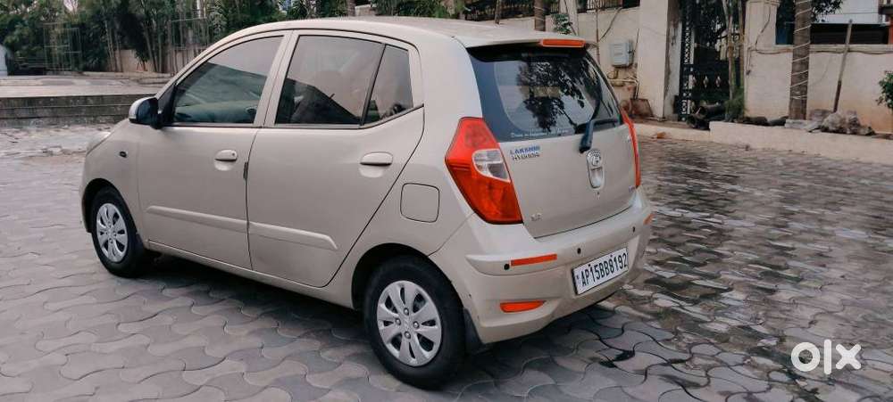 Hyundai I10 Sportz, 2012, Petrol