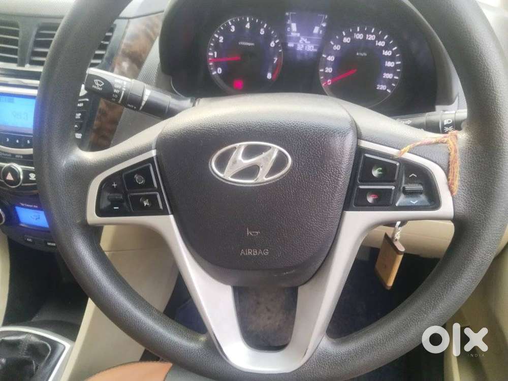 Hyundai Verna Vtvt 1.6 Sx, 2014, Petrol