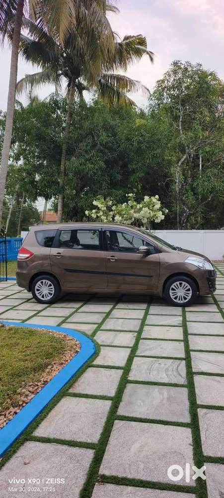 Maruti Suzuki Ertiga Vxi Shvs, 2014, Petrol