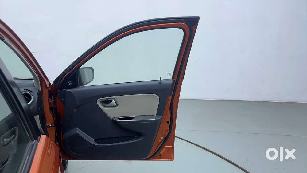 Maruti Suzuki Alto K10 1.0 Vxi Amt, 2016, Petrol