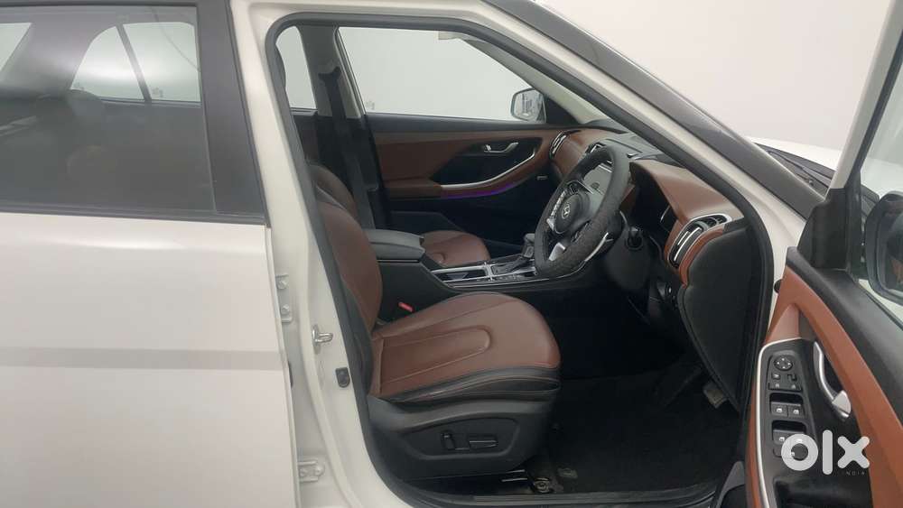 Hyundai Alcazar 1.5 Tdct Signature (o) 7s Petrol, 2023, Petrol