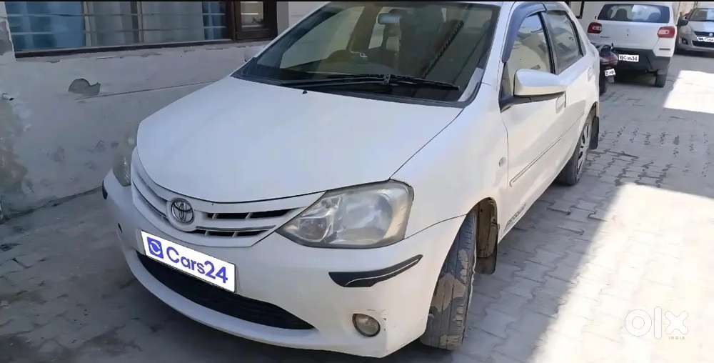 Toyota Etios 2013 Petrol Well Maintained