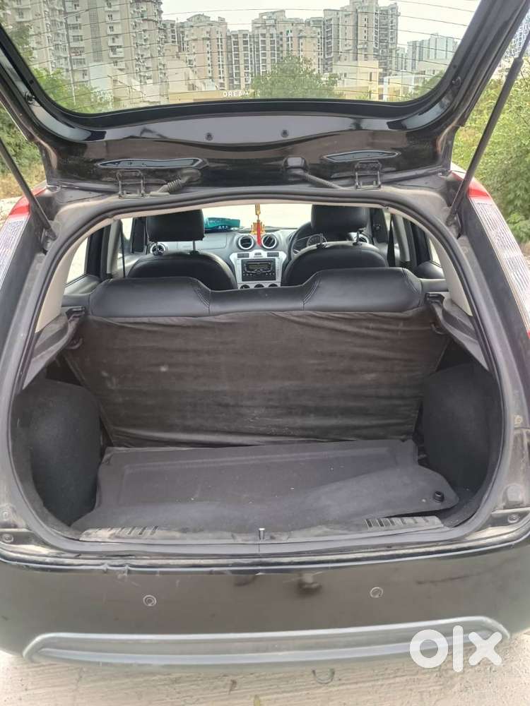 Ford Figo 2011 Petrol 43828 Km Driven Well Maintained