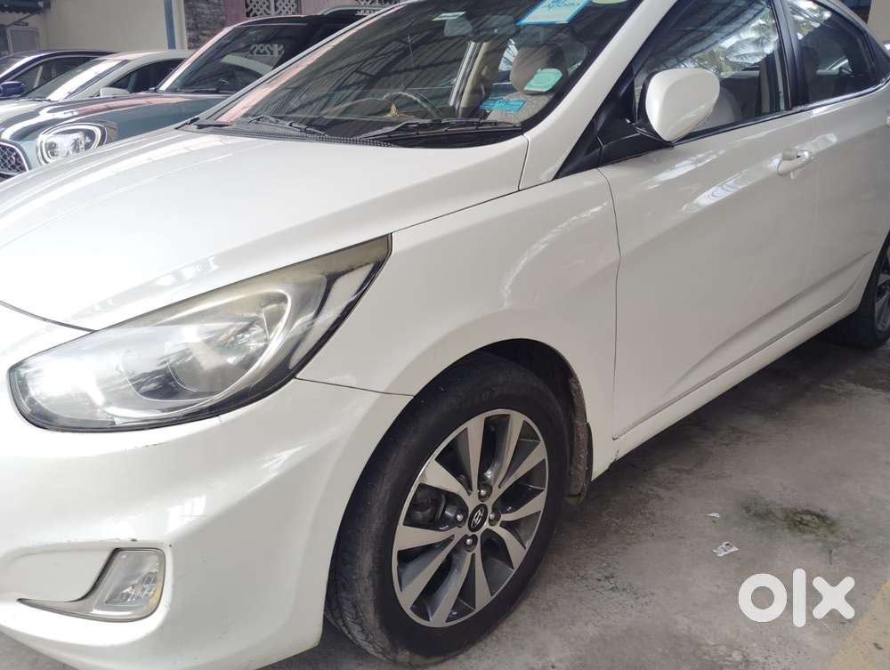Hyundai Fluidic Verna 1.6 Vtvt Sx, 2013, Petrol