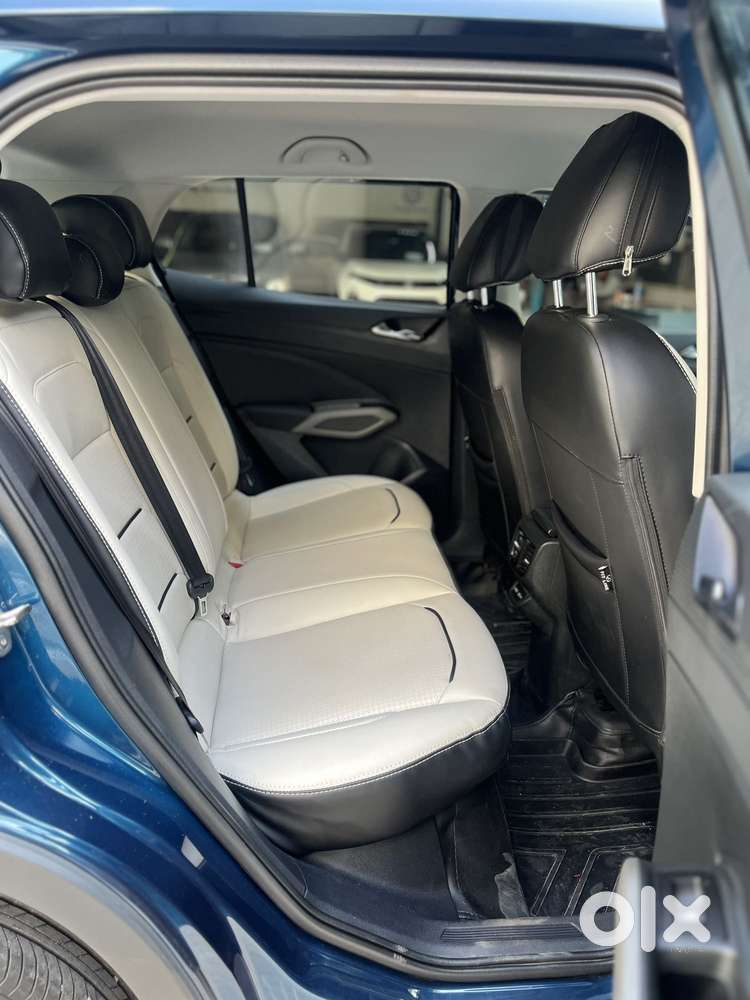 Skoda Kylaq Signature At, 2025, Petrol