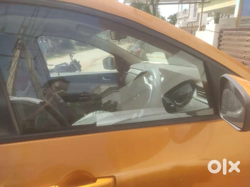 Renault Triber Amt Petrol