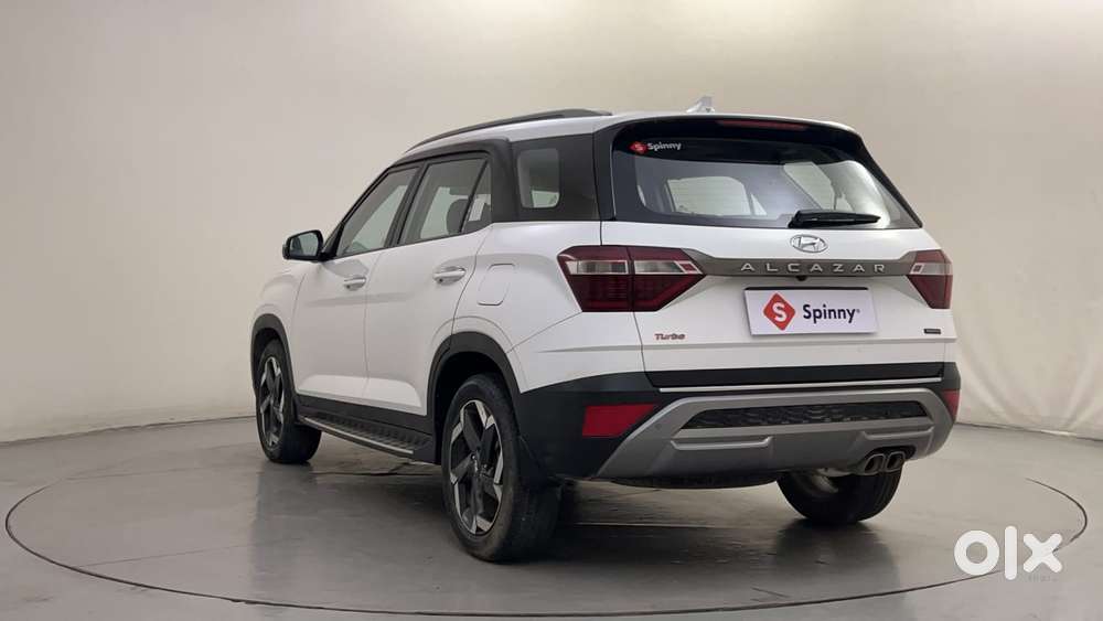 Hyundai Alcazar 1.5 Tdct Signature (o) 7s Petrol, 2023, Petrol