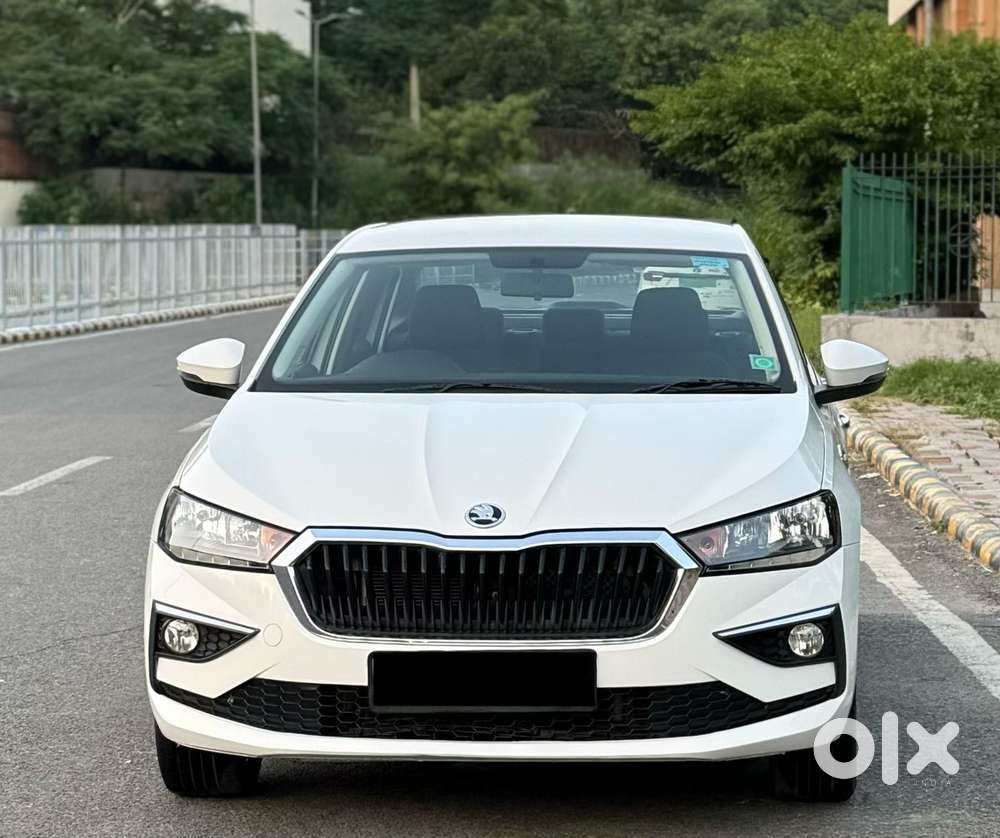 Skoda Slavia 1.0 Ambition Tsi At, 2022, Petrol