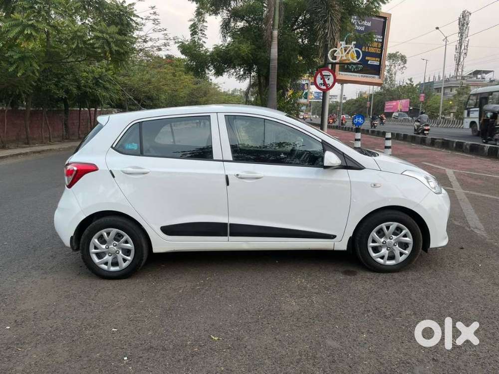 Hyundai Grand I10 Sportz Edition, 2017, Petrol