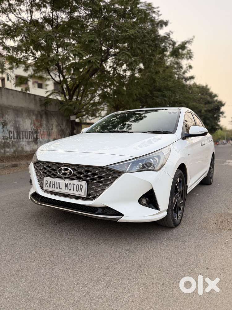 Hyundai Verna 1.5 Sx Diesel At, 2022, Diesel