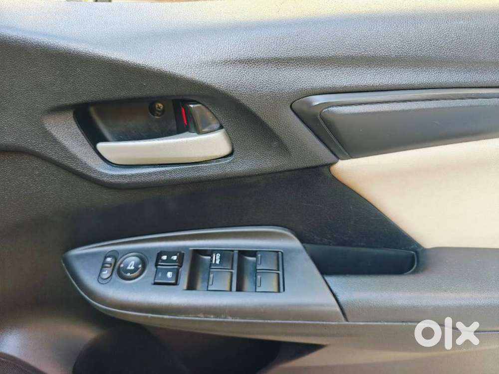 Honda Jazz [2020-2023] 1.2 Vx I-vtec Mt, 2022, Petrol