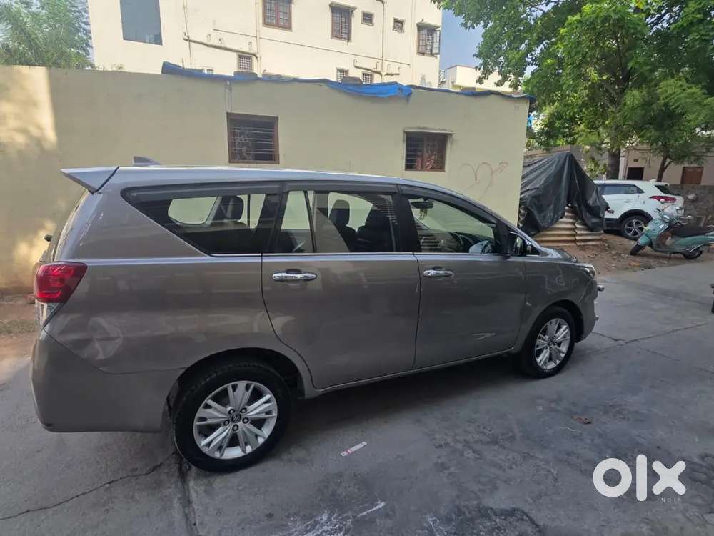 Toyota Innova Crysta 2016 Diesel 210000 Km Driven Show Room Trak  Ex