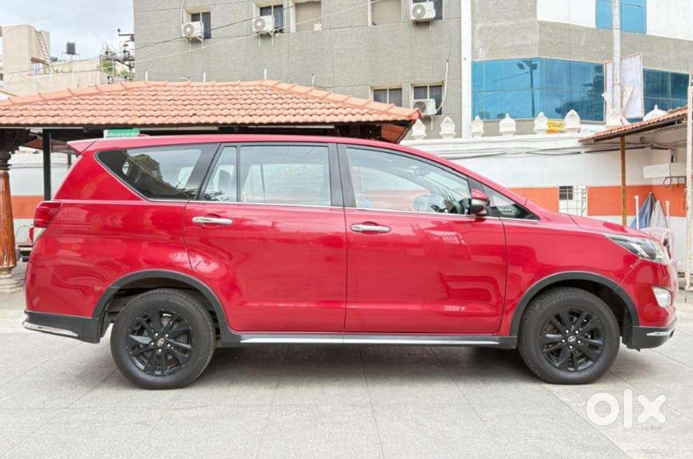 Toyota Innova Crysta Touring Sport 2.4 Mt, 2017, Diesel