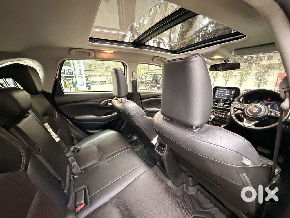 Maruti Suzuki Grand Vitara 1.5 Alpha Plus Intelligent Hybrid Ecvt, 2..