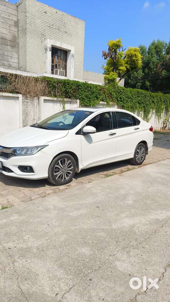 Honda City V Mt Sunroof, 2017, Diesel