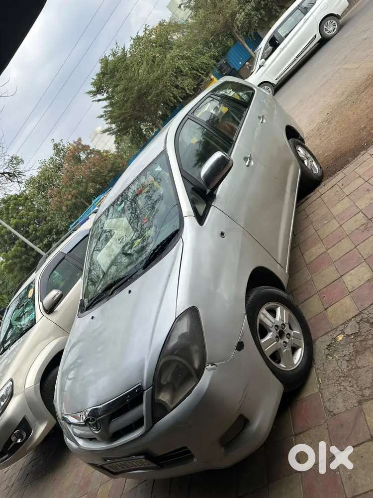 Toyota Innova 2.5 V 2009