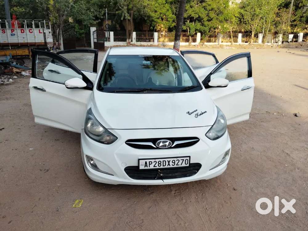 Hyundai Fluidic Verna 2014 Petrol 89276 Km Driven
