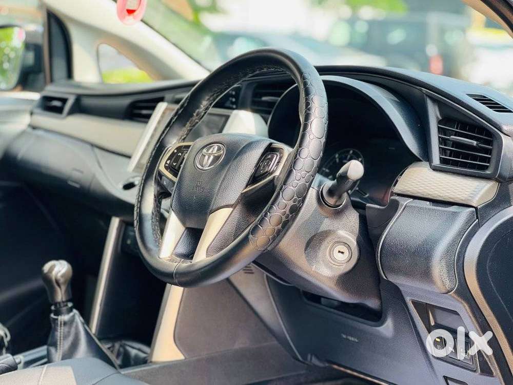 Toyota Innova Crysta 2.4 G Mt, 2017, Diesel