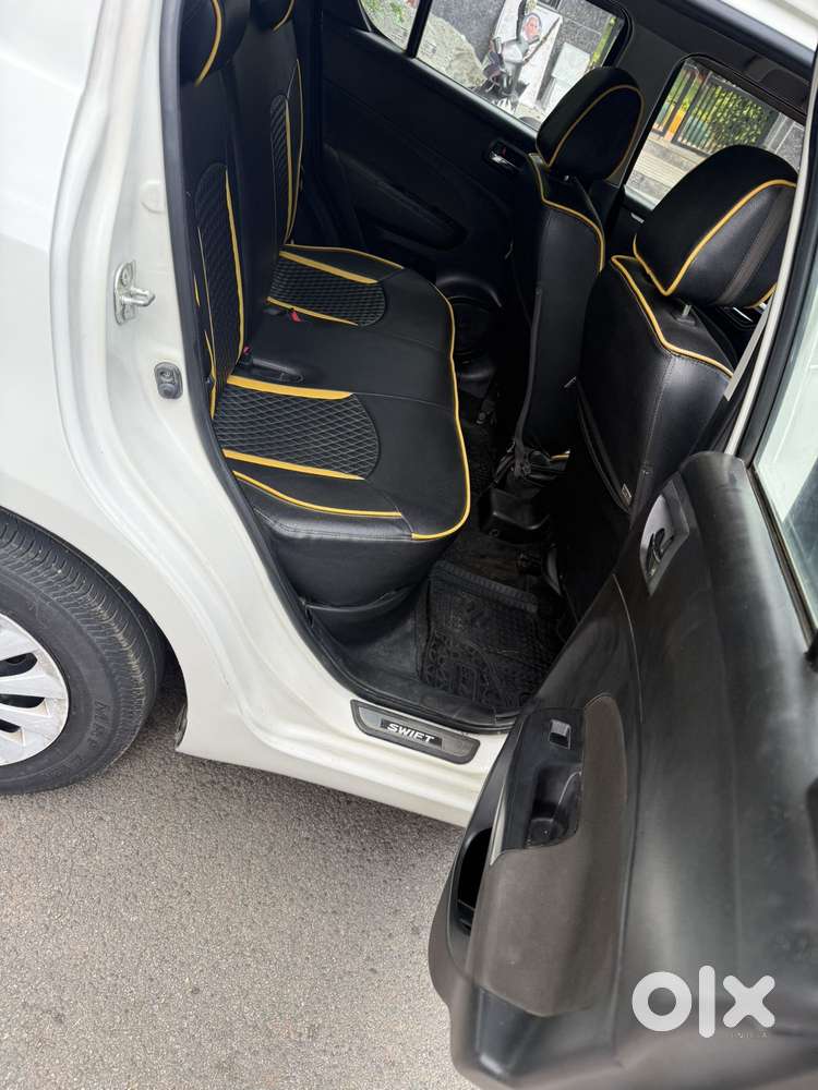 Maruti Suzuki Swift Vxi Optional, 2015, Petrol