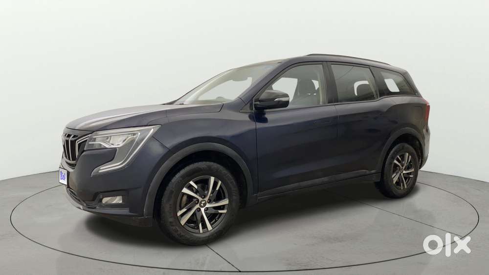 Mahindra Xuv700 2.0 Ax 5 Petrol Mt Str, 2022, Petrol