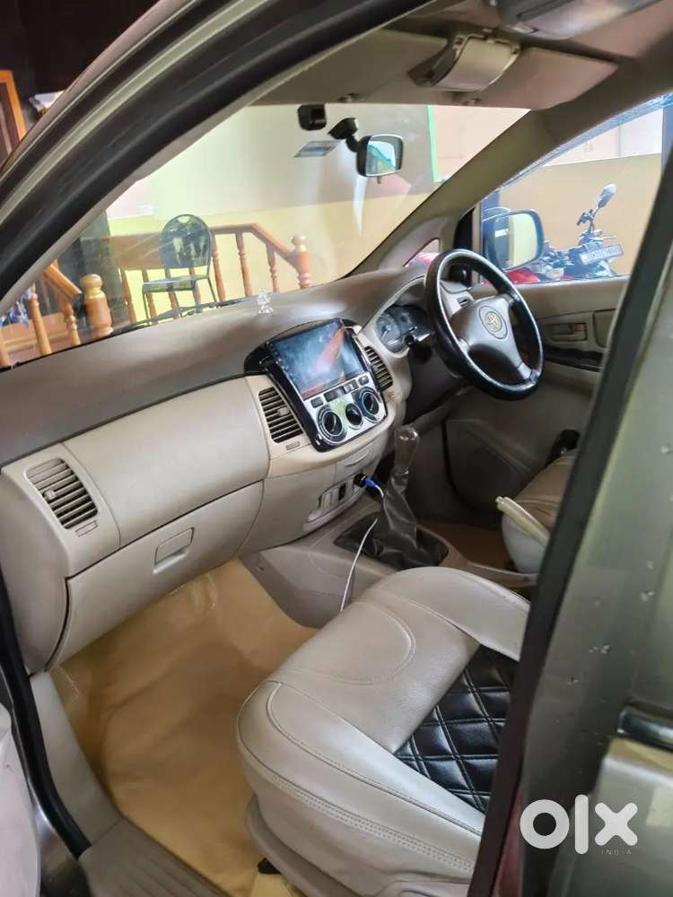 Toyota Innova 2010 Diesel 192000 Km Driven