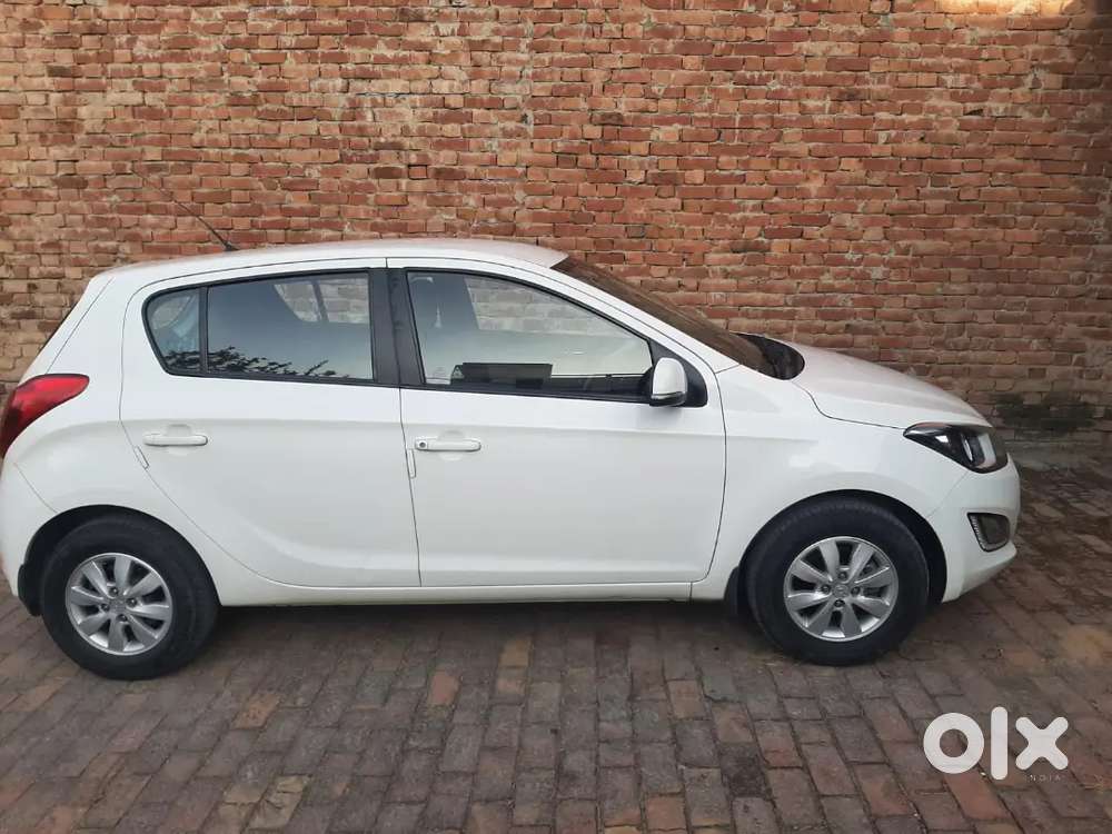 Govt Employee Driven Hyundai I20 Sportz Diesel  December 2013