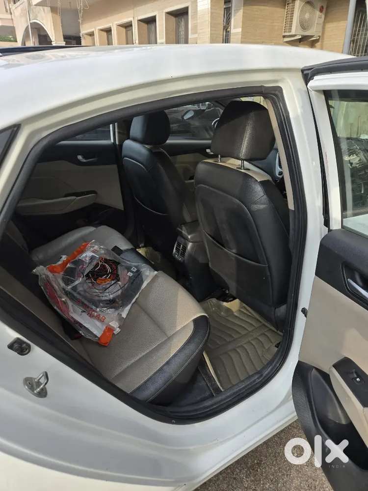 Hyundai Verna December 2017(1.5 Yrs Left In Delhi Ncr)
