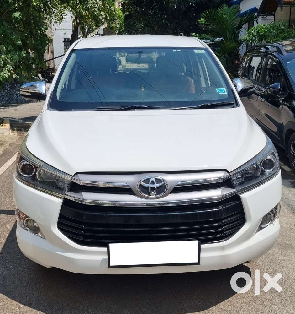 Toyota Innova Crysta 2.8z Automatic, 2016, Diesel