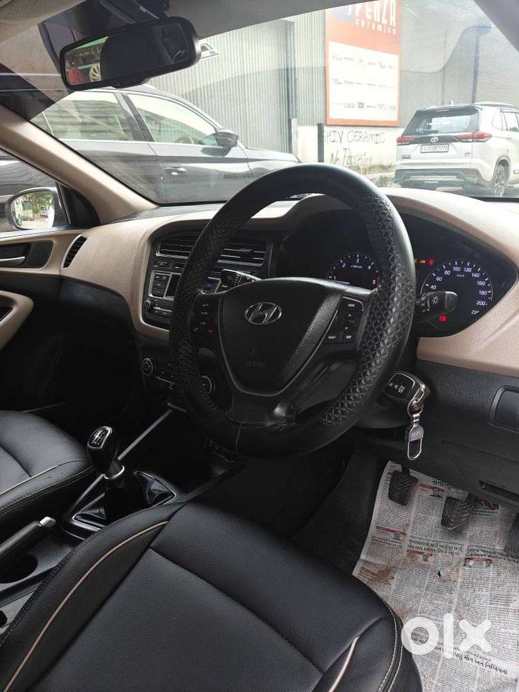 Hyundai Elite I20 1.4 Sportz (o) Crdi, 2015, Diesel