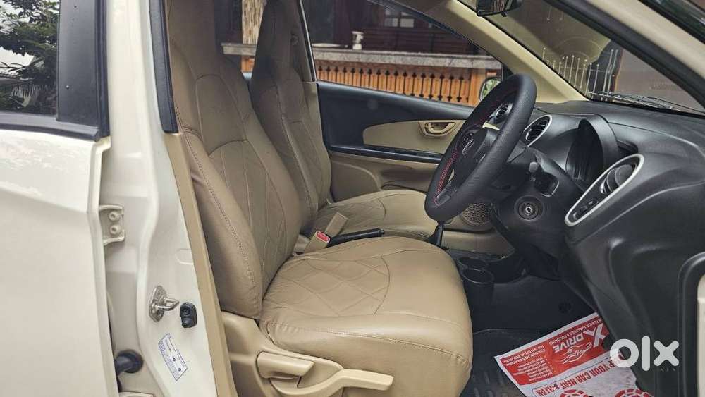 Honda Mobilio, 2014, Petrol